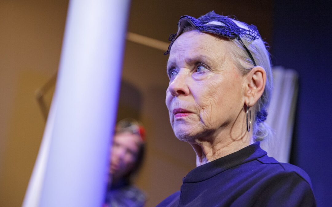 DIENER_ZWEIER_HERREN-THEATER_MATTE_BERN-FOTO_SIMON_SCHWAB_029